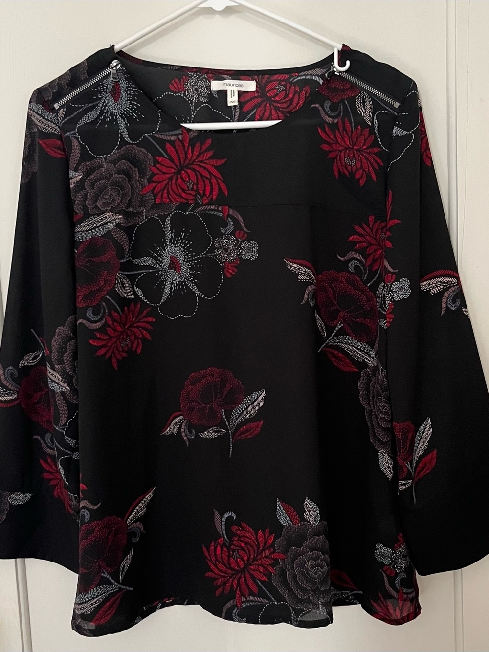 Maurices Black Floral Zip Shoulder Blouse Size M